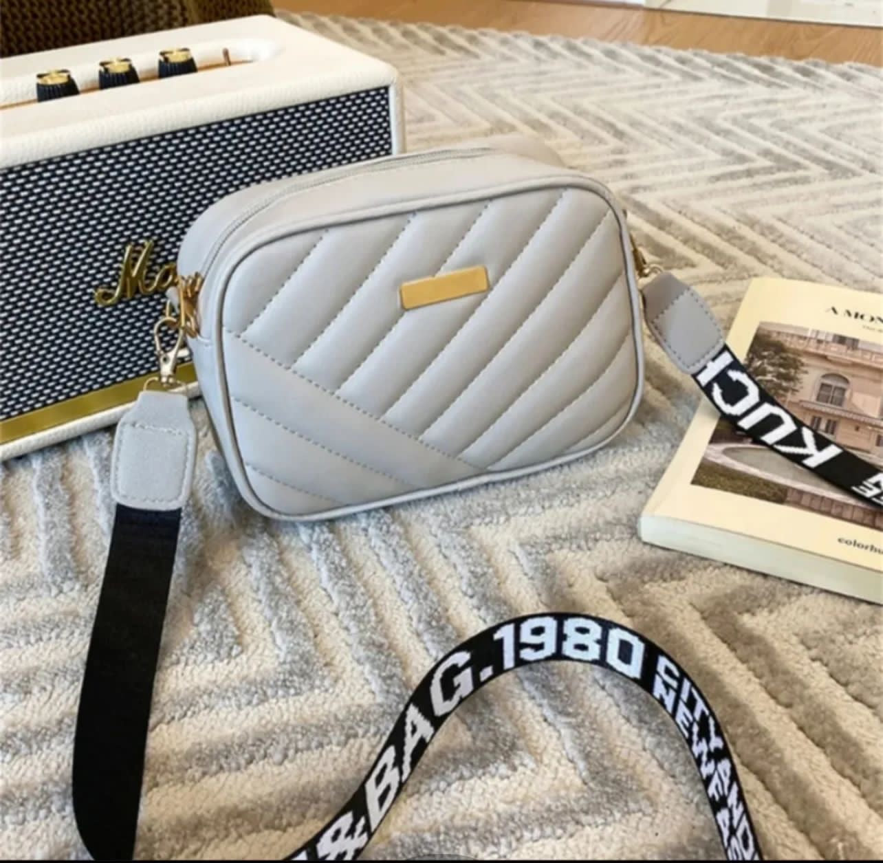 🌫️👜✨ Light Gray Leather Handbag for Girls – Minimalist & Elegant Everyday Purse 🌟💼